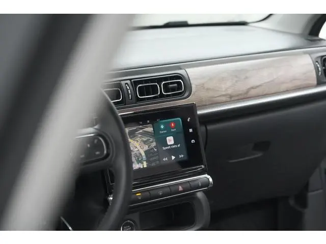 Citroen C3 PureTech 83 Max | Camera | Stoelverwarming | Navigatie | Parkeersensoren