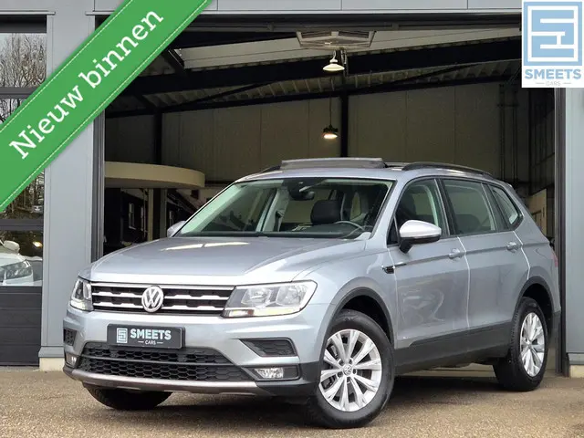 Volkswagen Tiguan Allspace 1.5 TSI Life Buss. 1e Eig! |Pano