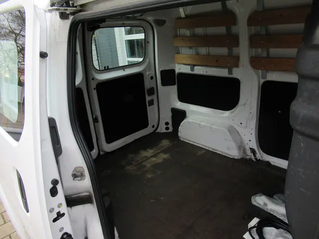 Nissan NV200