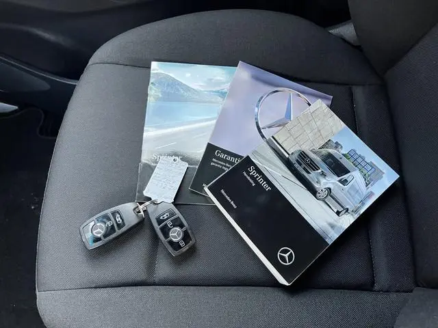Mercedes-Benz Sprinter