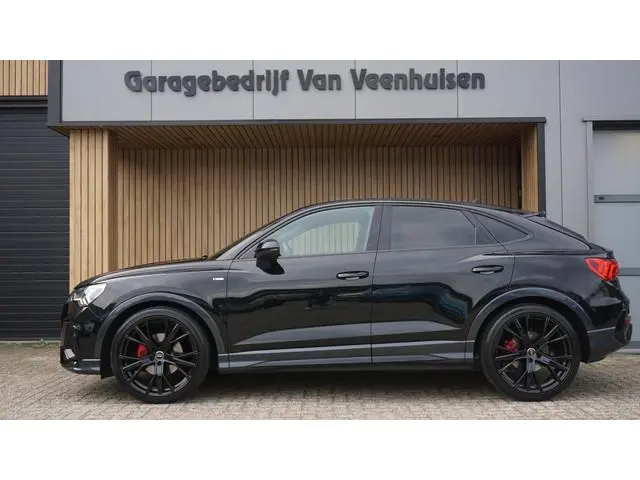 Audi Q3 Sportback 35 TFSI 3x S-line Virtual Drive select Adap Cruise *Black optik* Stoelverw 21inch...