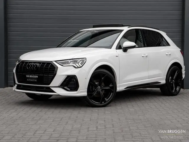 Audi Q3 35 TFSI S-Line Pano Sfeer Camera E-Stoel BTW