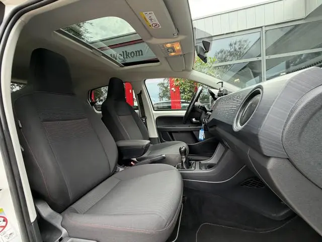 Volkswagen up!