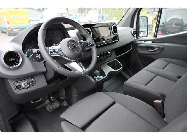 Mercedes-Benz eSprinter