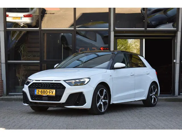 Audi A1 Sportback 35 TFSI S-Line Lane ACC Keyless