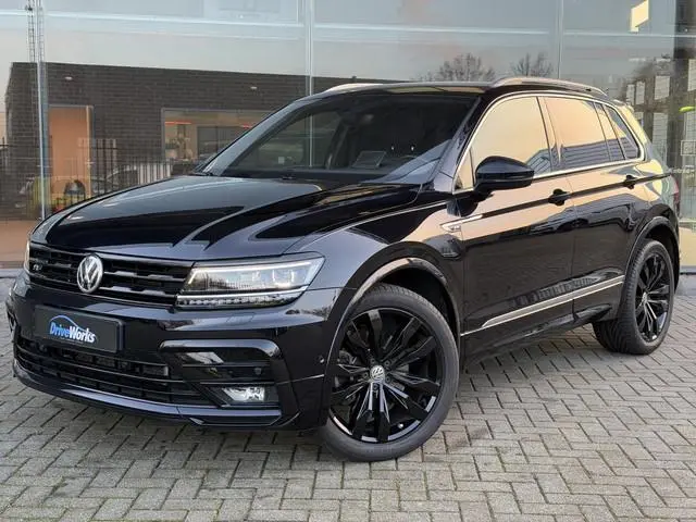 Volkswagen Tiguan 2.0 TSI 4Motion| R-line | Highline | Pano | Key-less | Head-up | Camera Interesse,...