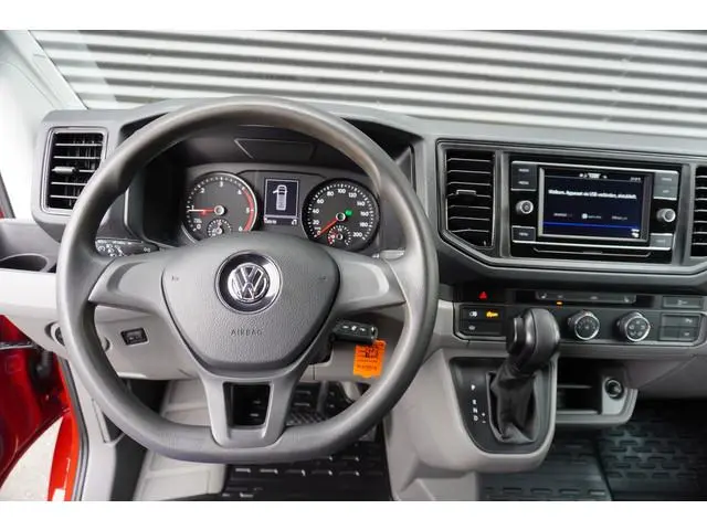 Volkswagen Crafter 140pk Automaat L3H3/L2H2 Apple Carplay Camera Stoelverwarming  Cruise control Sid...