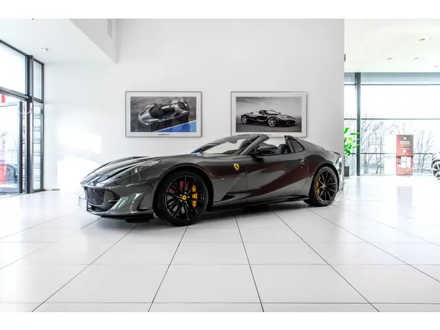 Ferrari 812 GTS