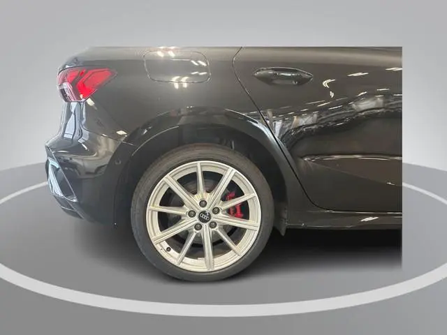 Audi A3 Sportback 45 TFSIe 272pk S-Tronic S Edition Competition · Panoramadak · Camera · SONOS Sound...