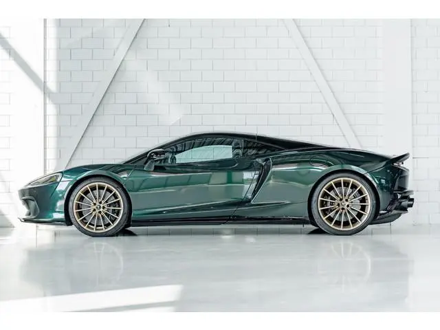 McLaren GT 4.0 V8 l B&W Audio l Pano | Ceramic | Carbon l Lift l