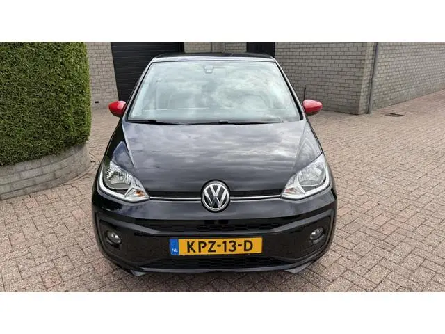 Volkswagen Up! 1.0 BMT Up! Beats 75pk
