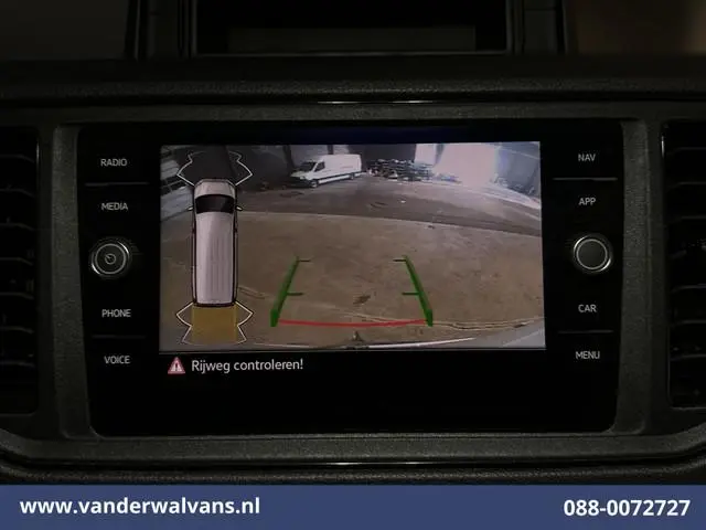 Volkswagen Crafter 2.0 TDI 177pk L4H3 L3H2 Euro6 Airco | Camera | Navigatie | Apple Carplay | 3000kg...