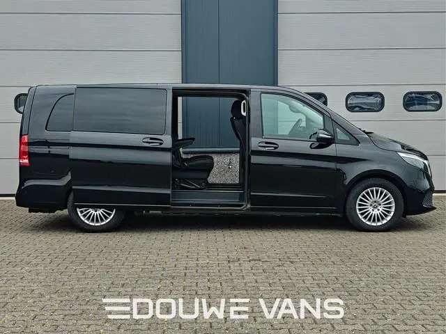 Mercedes-Benz EQV 300 L3 Rolstoelbus MBUX Navigatie