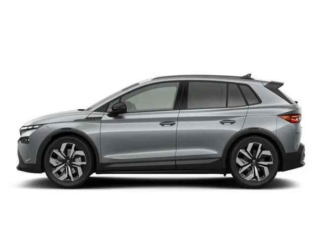 Skoda Elroq 85 Sportline | elektr. achterklep | Matrix LED | Travel Assist | Stuur - en stoelverwarm...