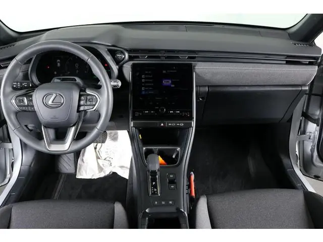 Lexus LBX