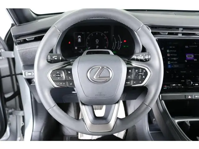 Lexus LBX