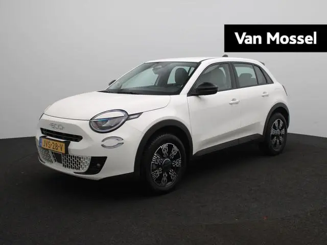 Fiat 600 1.2 Hybrid Icon | 145pl | Demo | Tot 8 jaar garantie |