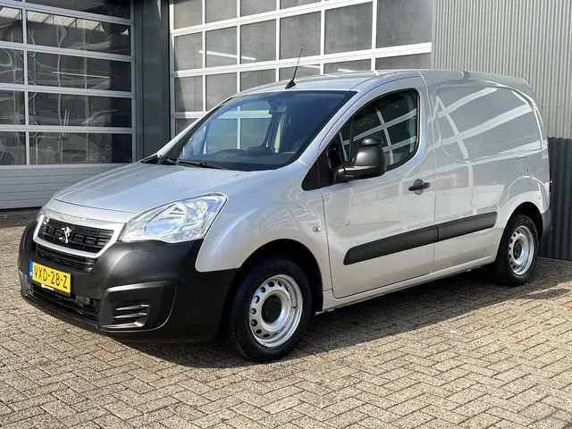 Peugeot Partner 120 1.6 HDi Marge Airco Btw / Bpm vij Cruise controle Parkeerhulp achter Navigatiesy...