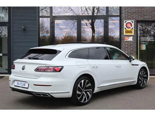 Volkswagen Arteon Shooting Brake 1.4 TSI eHybrid R-Line Pano/IQ.Light/360/Navi Pro/Head-up/Keyless/E...