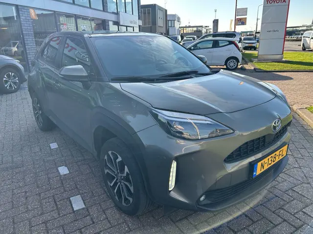 Toyota Yaris Cross 1.5 Hybrid First Edition, Trekhaak, 1e eigenaar, Dealer onderhouden!!