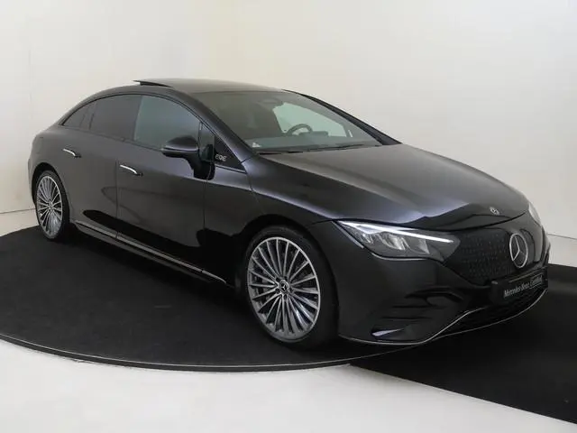 Mercedes-Benz EQE 300 Business Solution AMG 90 kWh / Memory-Stoelen / Panaroma-dak / Night-Pakket /...