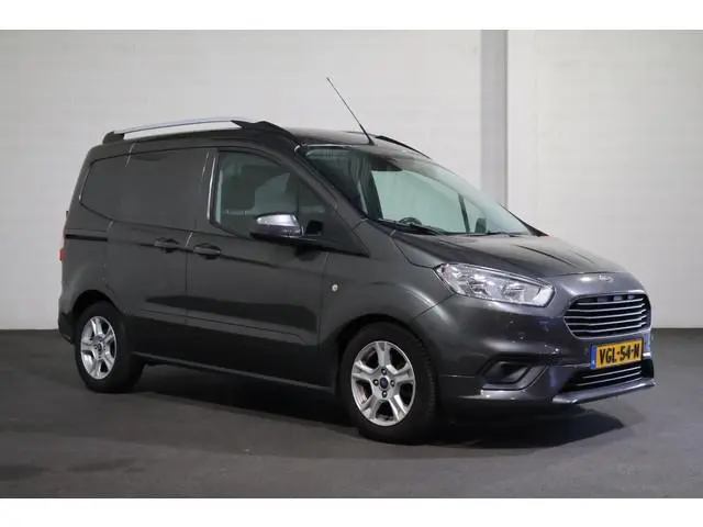 Ford Transit Courier