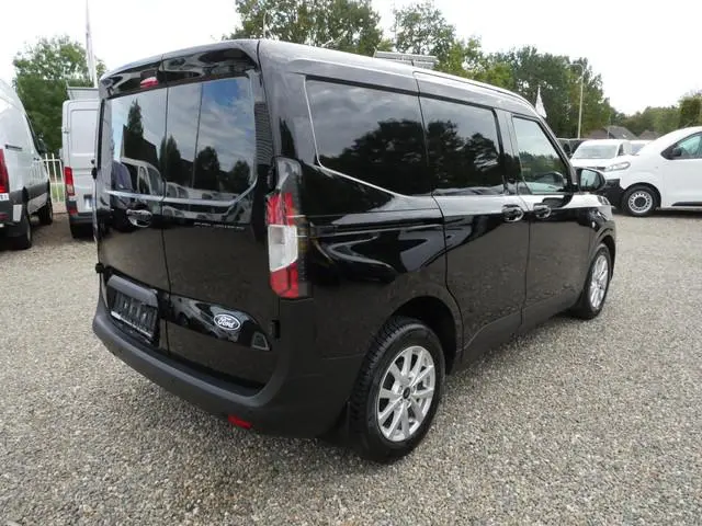 Ford Transit Courier