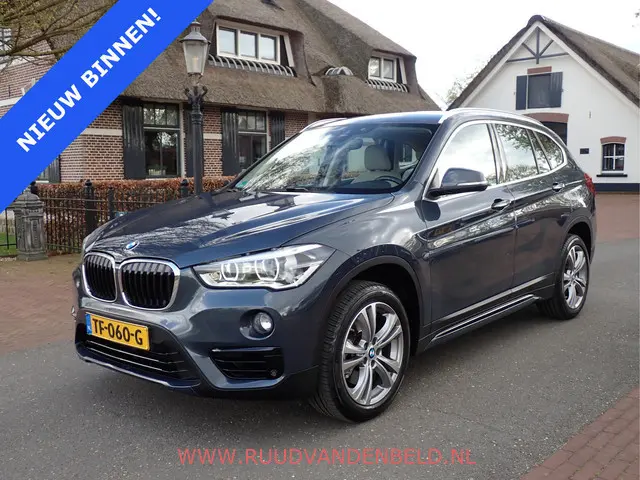 BMW X1 2.0i / SPORTLEER / HEAD-UP / TREKHAAK