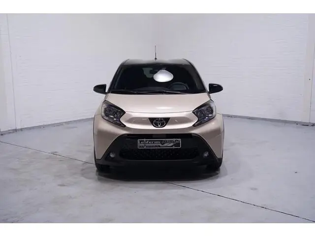 Toyota Aygo X 1.0 VVT-i Team Deutschland Achteruitrijcamera Apple Carplay Stoelverwarming