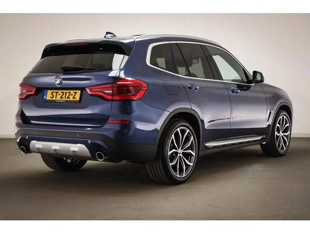 BMW X3 xDrive20i High Executive | PANORAMADAK | HARMAN KARDON / XLINE- PACK | ACHTERBANKVERWARMING |...
