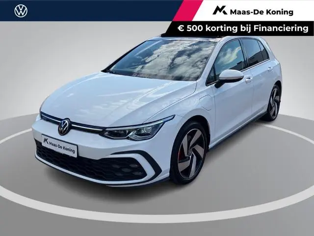 Volkswagen Golf 1.4eHybrid 180kW/245PK GTE · Panoramadak · Camera · Apple/Android Car Play  · Naviga...