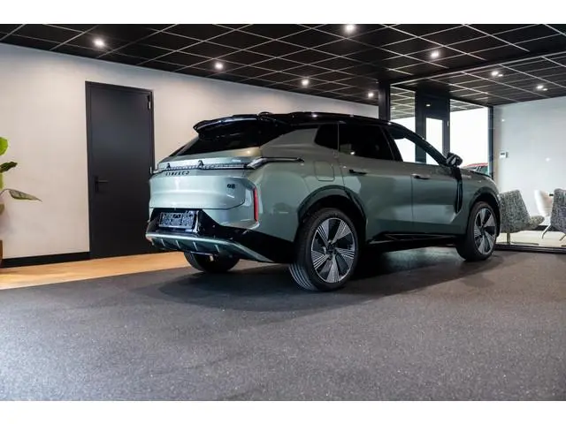 Lynk & Co 08