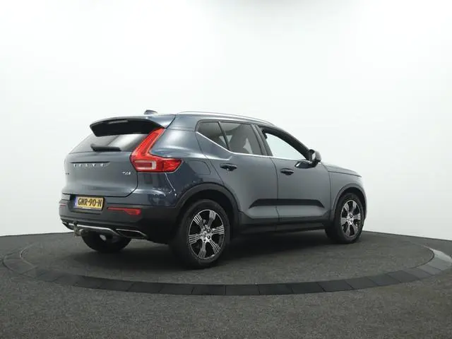 Volvo XC40 2.0 T4 Inscription | Trekhaak | All season | Leder | Navi | Camera
