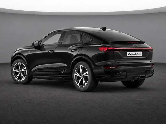 Audi Q6 Sportback e-tron S edition 83 kWh 252 PK · Trekhak elek. wegklapbaar · Optiekpakket zwart ·...