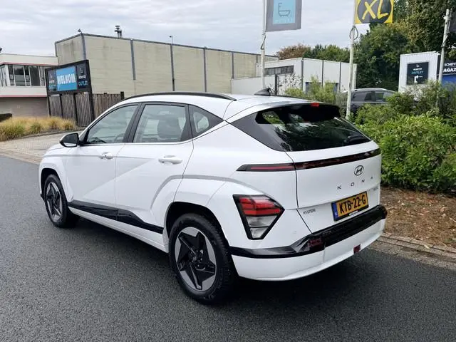 Hyundai Kona Electric Comfort 65.4 kWh 218PK LED•ACC