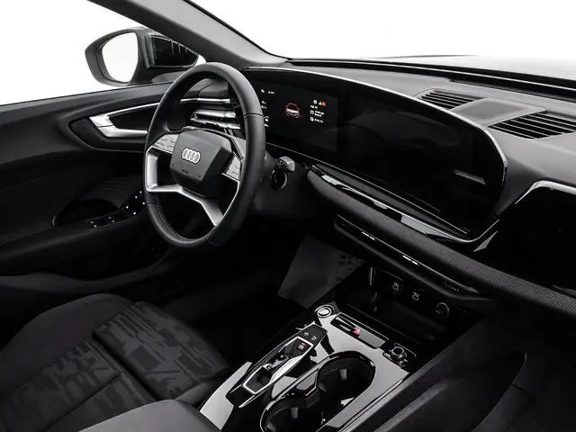 Audi A5 2.0 e-hybrid quattro Pro Line 299 PK · Tech pakket · Elek. wegklapbare trekhaak · Voorventil...