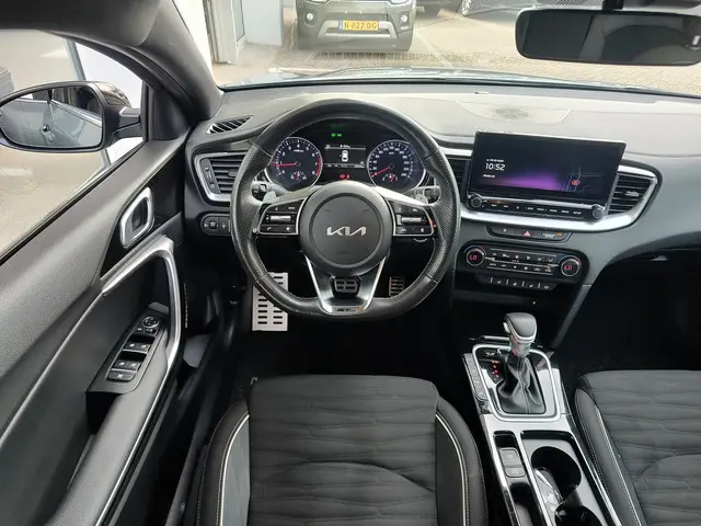 Kia ProCeed
