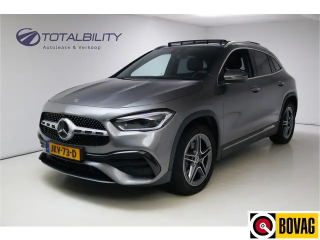 Mercedes-Benz GLA-klasse 250 e AMG Line automaat  | Panoramadak | Wegklapbare Trekhaak | Adaptive Cruise Elektrische achterklep, Stoelverwarming, Camera, Sfeerverlichting, Navigatie