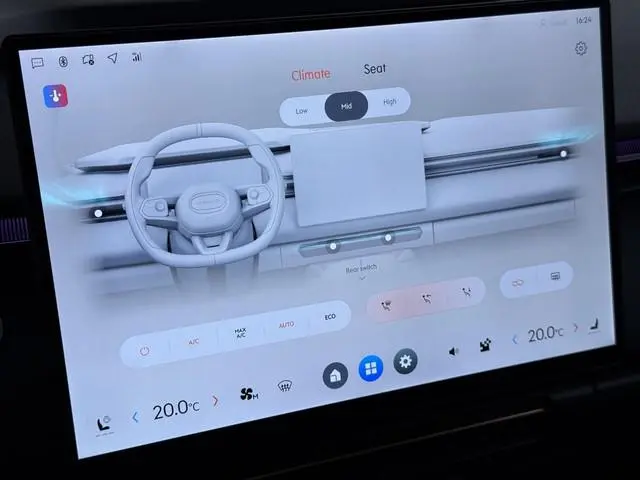 Lynk & Co 08