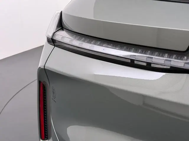 Lynk & Co 08