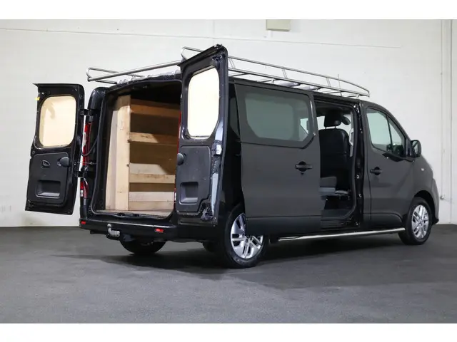 Nissan NV300