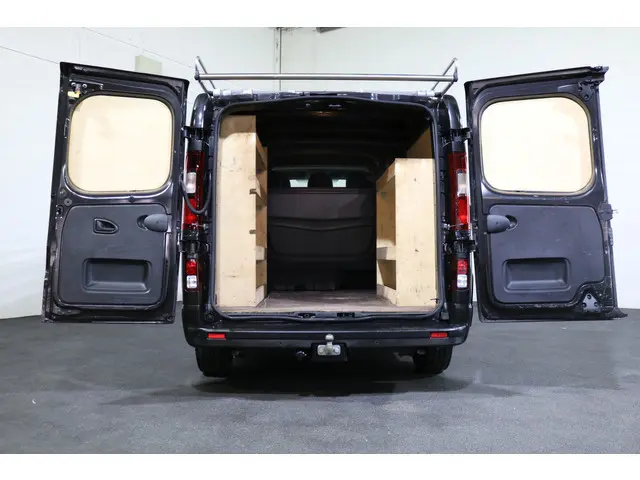 Nissan NV300
