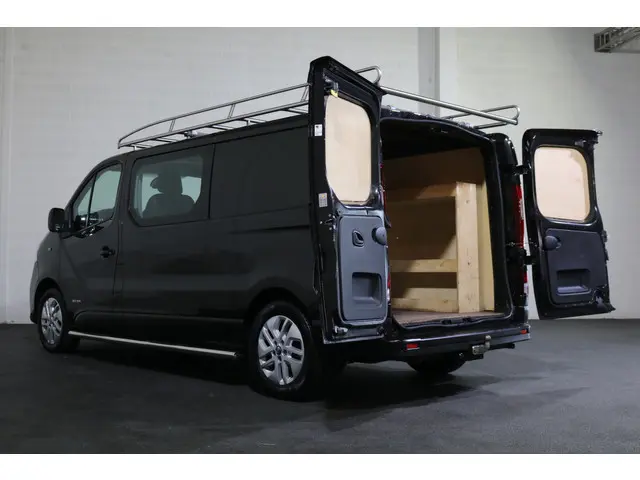 Nissan NV300