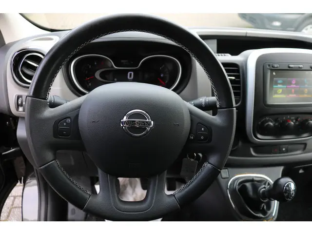 Nissan NV300