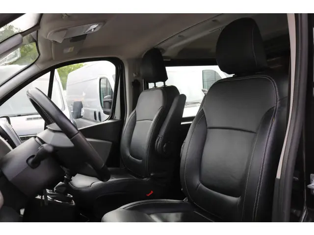 Nissan NV300