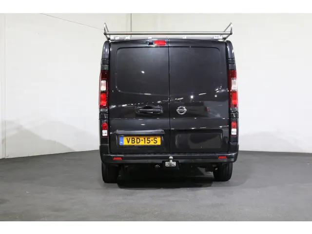 Nissan NV300