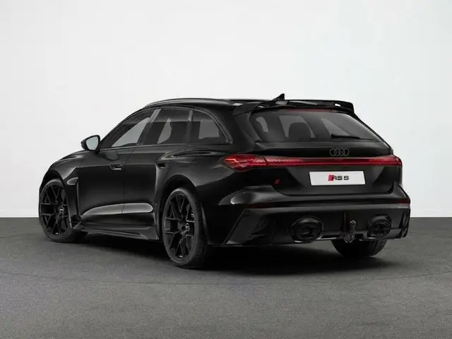 Audi RS5 Avant Avant e-hybrid 470 kW / 639 pk | Audi Sportpakket | Optiekpakket carbon | RS keramisc...