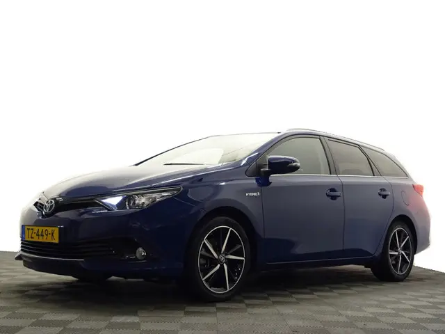 Toyota Auris Touring Sports 1.8 Hybrid Dynamic Aut- Lane Assist, Navi, Camera, Clima, Park Assist, C...