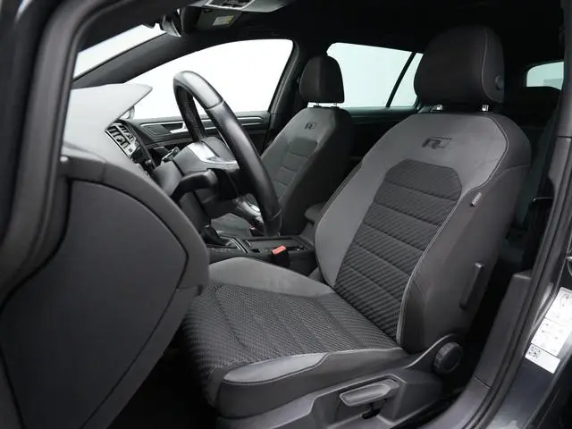 Volkswagen Golf Variant 1.5 TSI 150 pk DSG Highline Business R / R-Line | Trekhaak | Achteruitrijcam...
