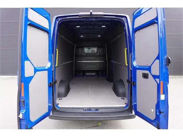 Volkswagen Crafter 140pk L4H3/L3H2 Facelift Apple Carplay Digitaal Dashboard Camera 3-Zits Parkeerse...